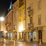 Апартаменти Luxury Volat Old Town *