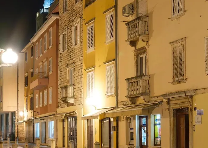 Luxury Volat Old Town Apartment Zadar