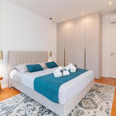 Luxury Volat Old Town Apartment Zadar